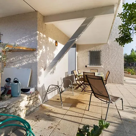 Petit Apartment
