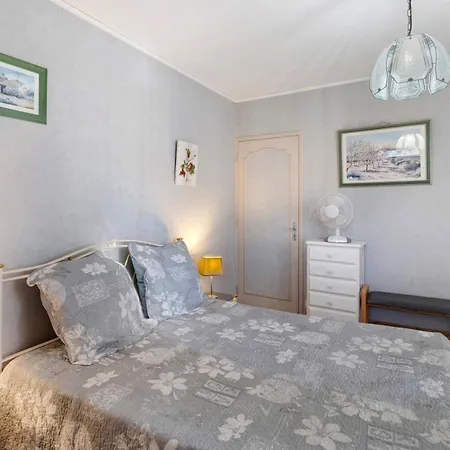 Petit Apartment *
